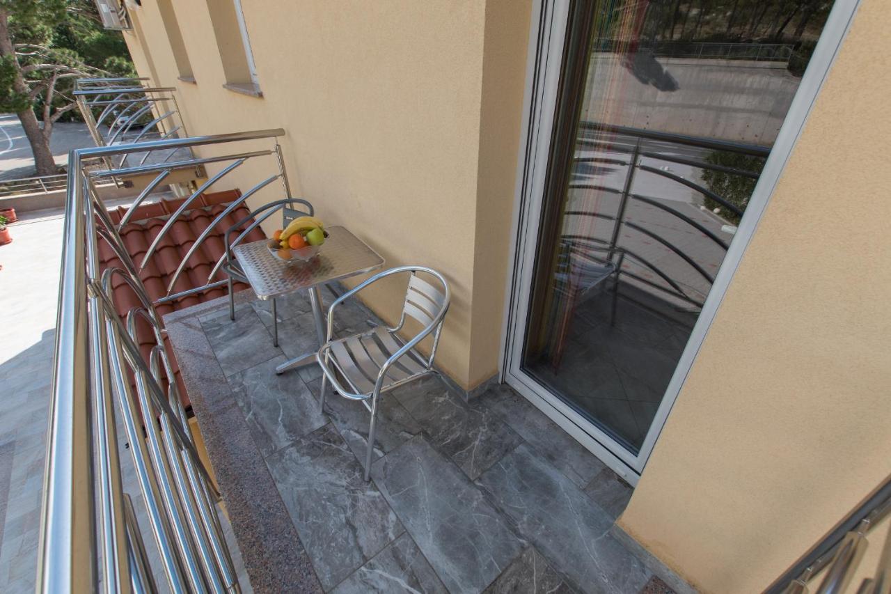 Studio Apartments Zloic In Krvavica Exterior photo